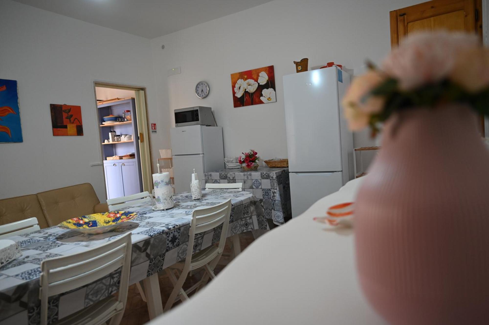 Casa Vacanze Sonia Torre Lapillo Eksteriør bilde