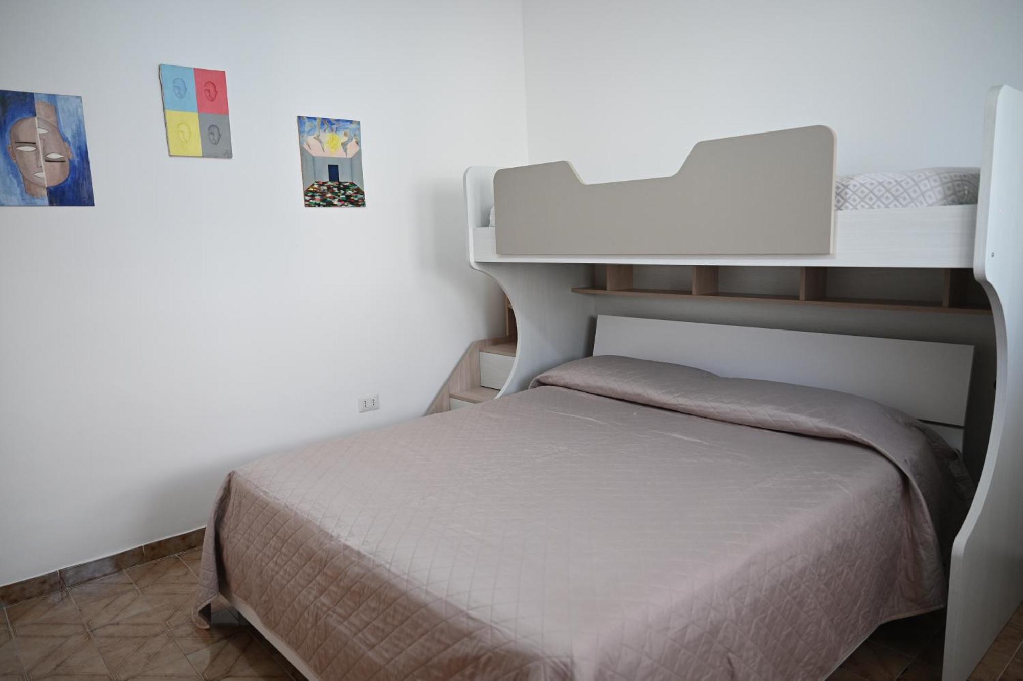 Casa Vacanze Sonia Torre Lapillo Eksteriør bilde