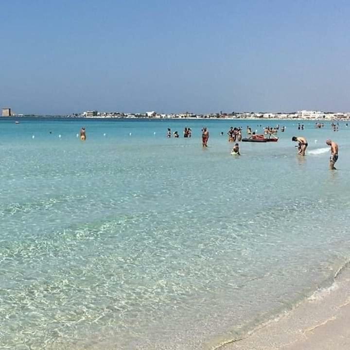 Casa Vacanze Sonia Torre Lapillo Eksteriør bilde